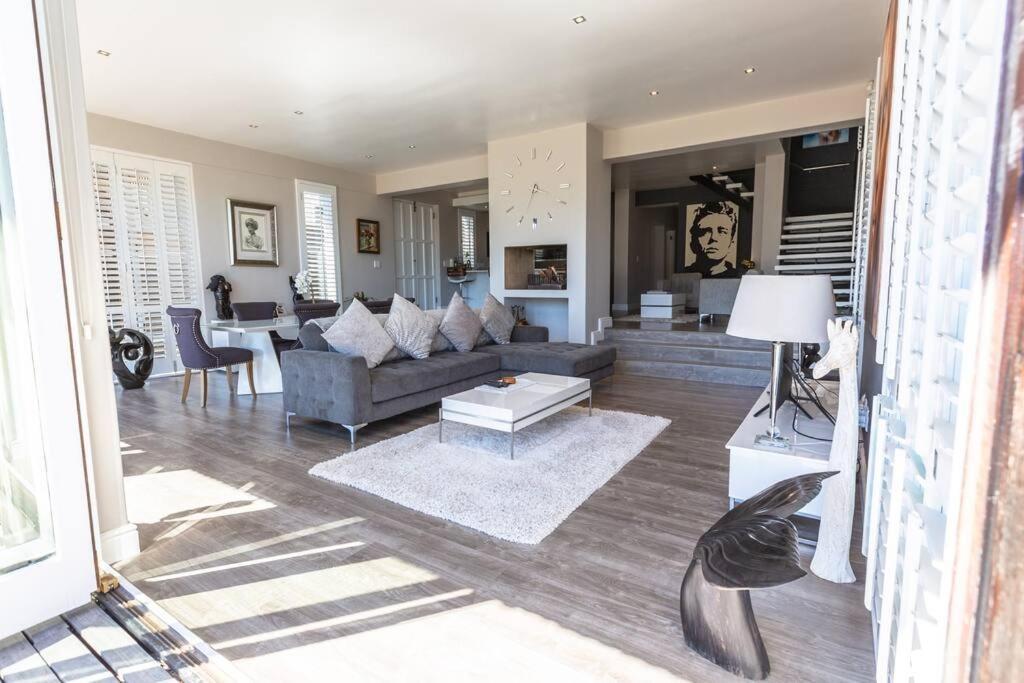 Hollywood On The Hill Villa Кейптаун Екстериор снимка